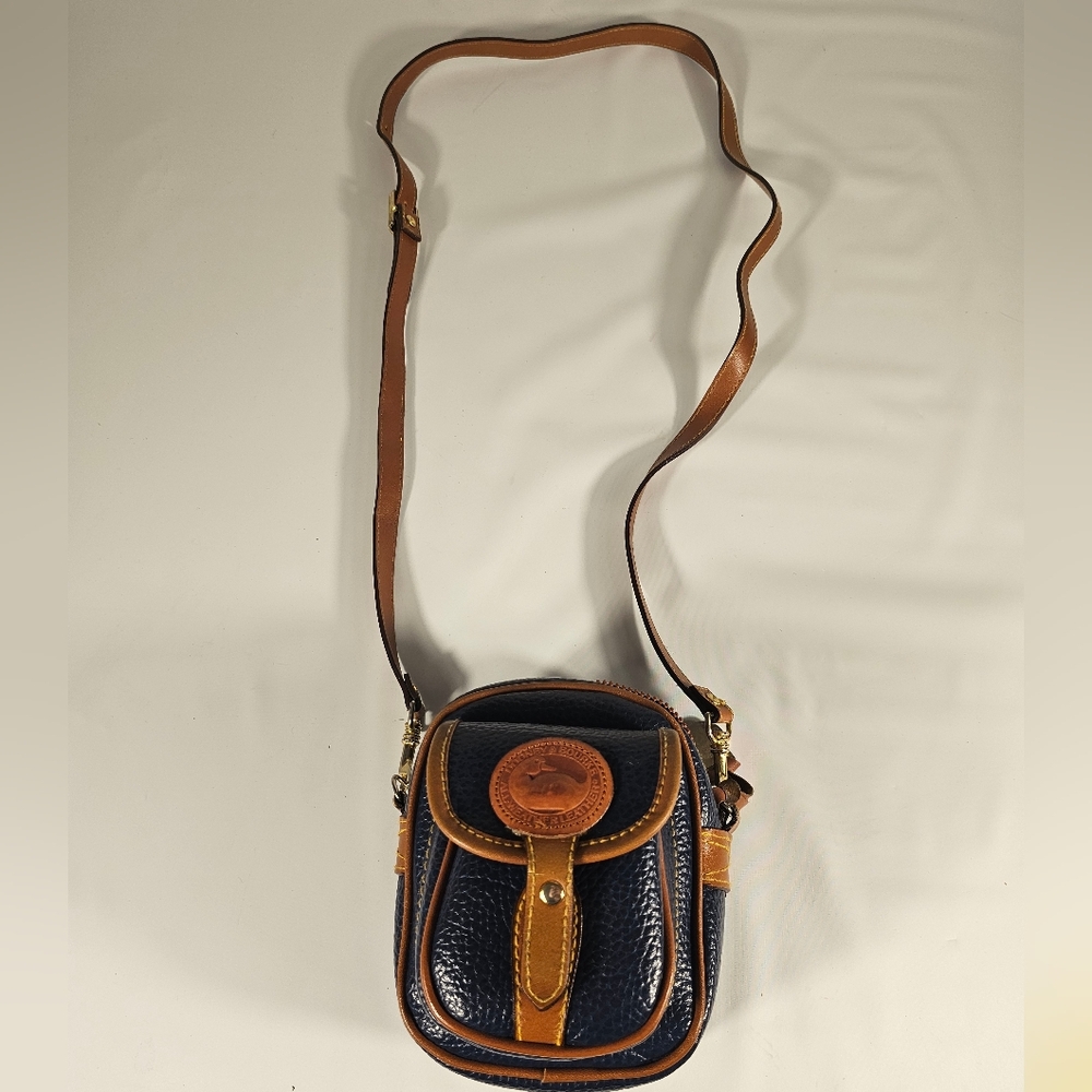 Vintage Dooney & Bourke All Weather Leather Navy and Tan Crossbody Bag Like New